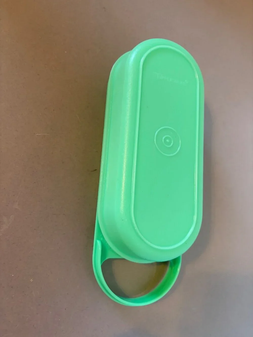 Tupperware Jade Cheese Grater With Perforated Lid & Handle For Easy Storage